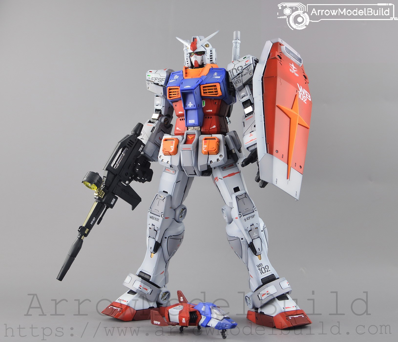 Picture of AeroModelBuild Gundam RX-78-2 (Shaping 2.0) Built & Painted PG 1/60 Model Kit