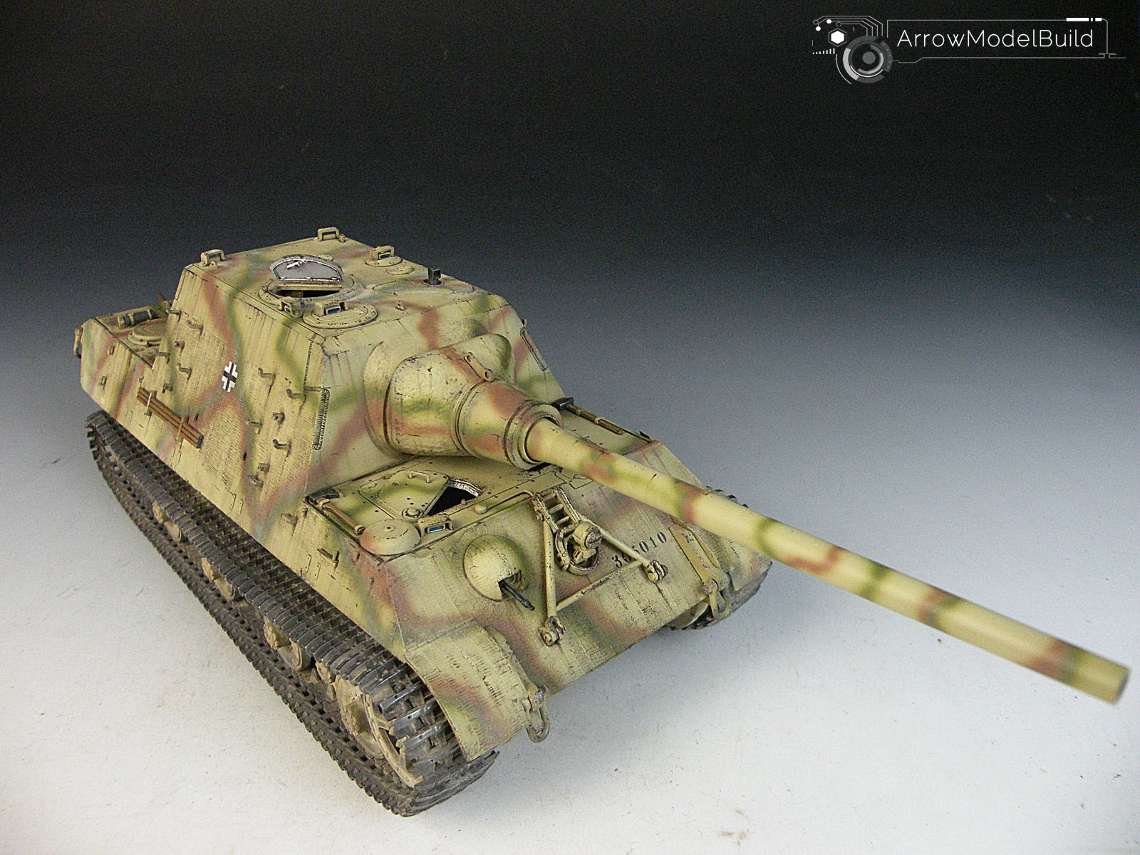 Picture of AeroModelBuild Jagdtiger Tank Built & Painted 1/35 Model Kit