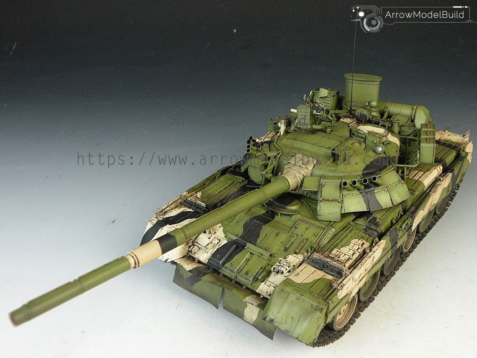 Picture of AeroModelBuild T-80U Main Battle Tank Built & Painted 1/35 Model Kit
