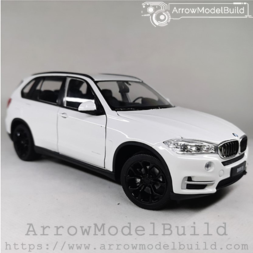 Picture of AeroModelBuild BMW X5 (Ore White) Black Wheel Version Built & Painted 1/24 Model Kit
