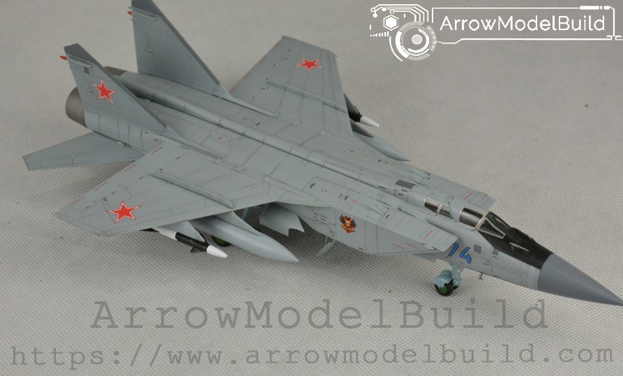 Picture of AeroModelBuild Trumpeter MiG-31 mig-31 Fox Terrier Fighter Built & Painted 1/72 Model Kit