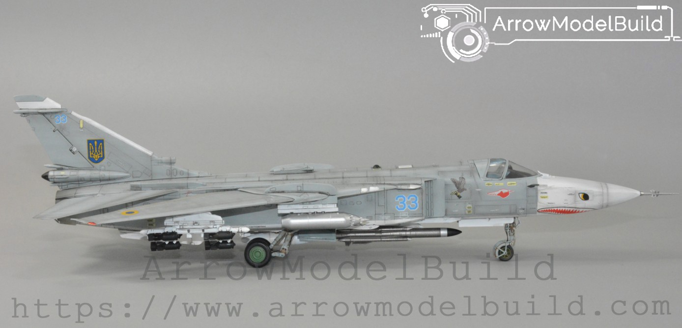 Picture of AeroModelBuild Russian Su-24 Su-24 Fencer Fighter Bomber Built & Painted 1/72 Model Kit