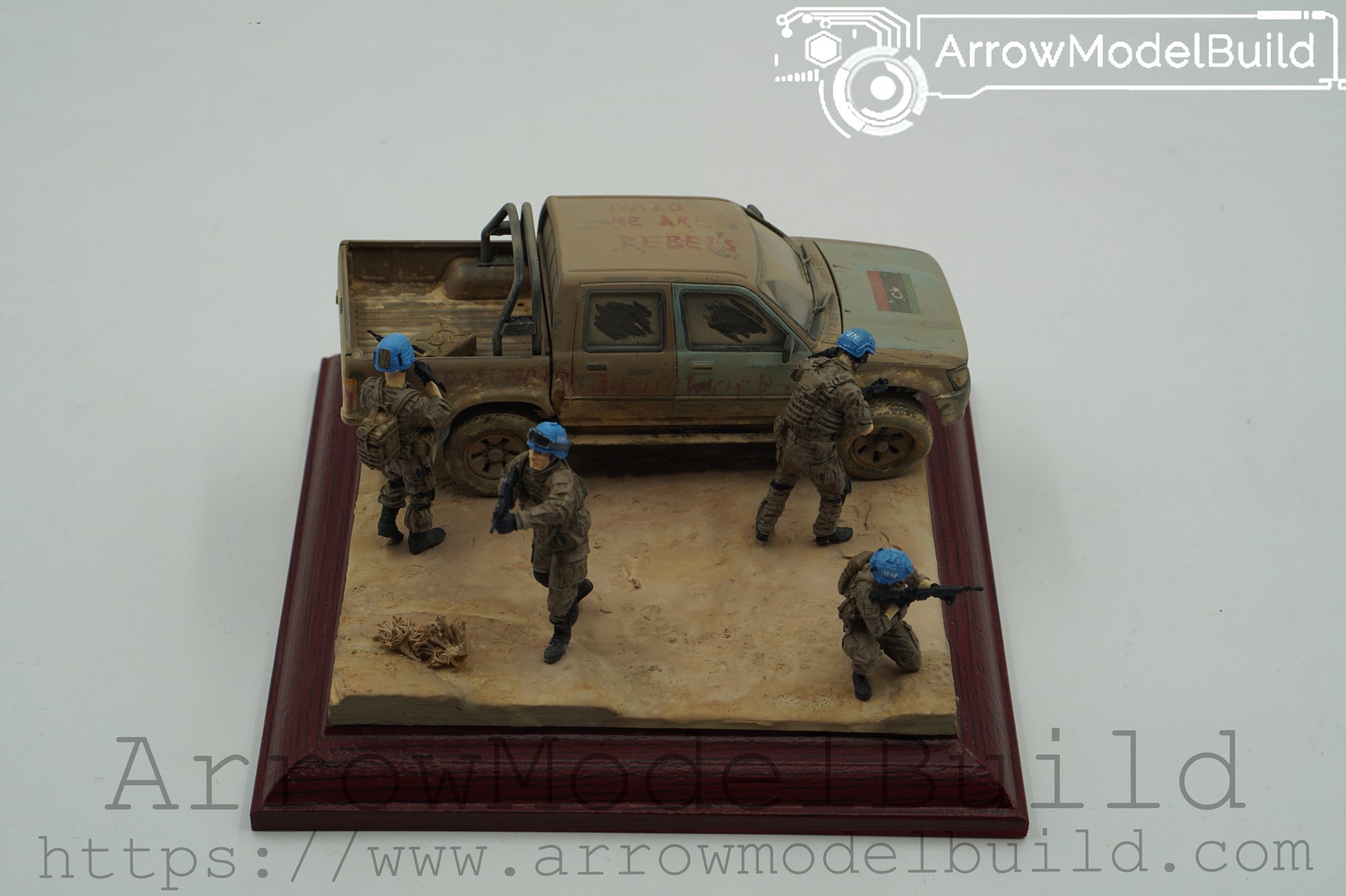 Picture of AeroModelBuild Pickup Theme VS-001 (With Scene) Built & Painted 1/35 Model Kit