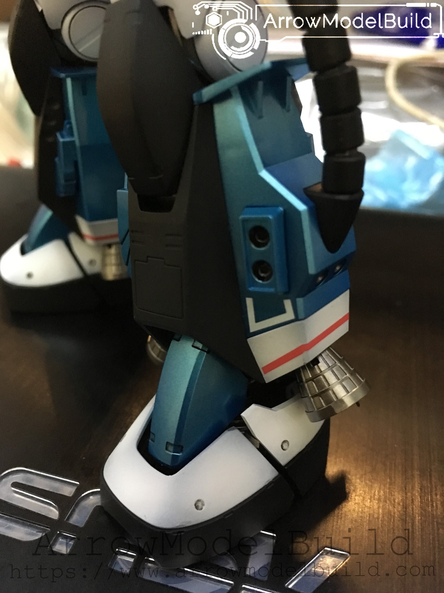 Picture of AeroModelBuild UMA Lightning's Zaku Hight Mobility Type (Metal Color) Built & Painted MG 1/100 Model Kit, Picture 7