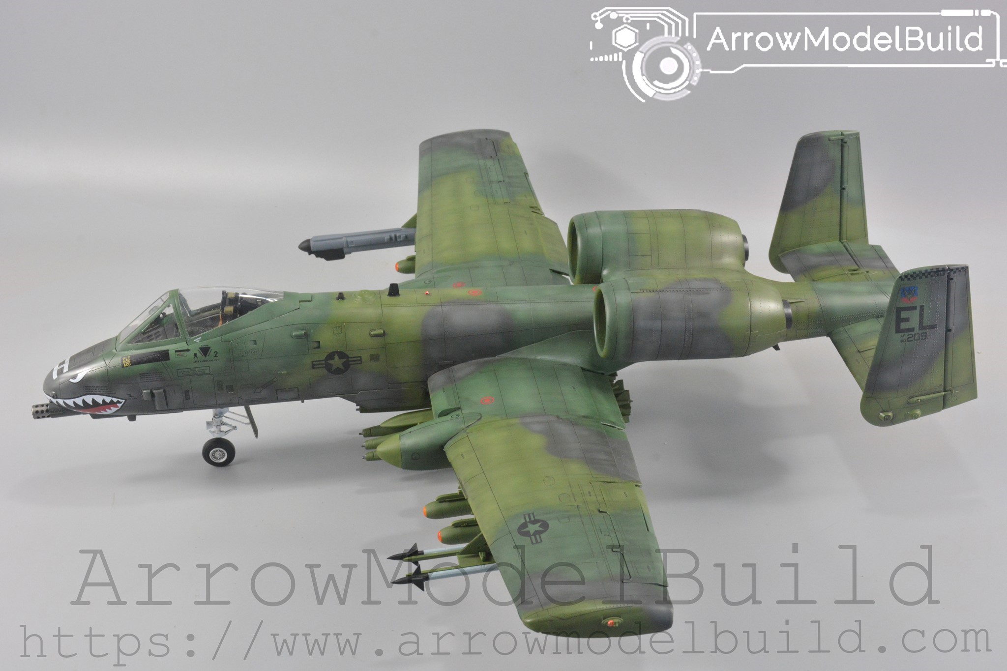 Picture of AeroModelBuild A-10A Thunderbolt II Trumpeter Built & Painted 1/72 Model Kit